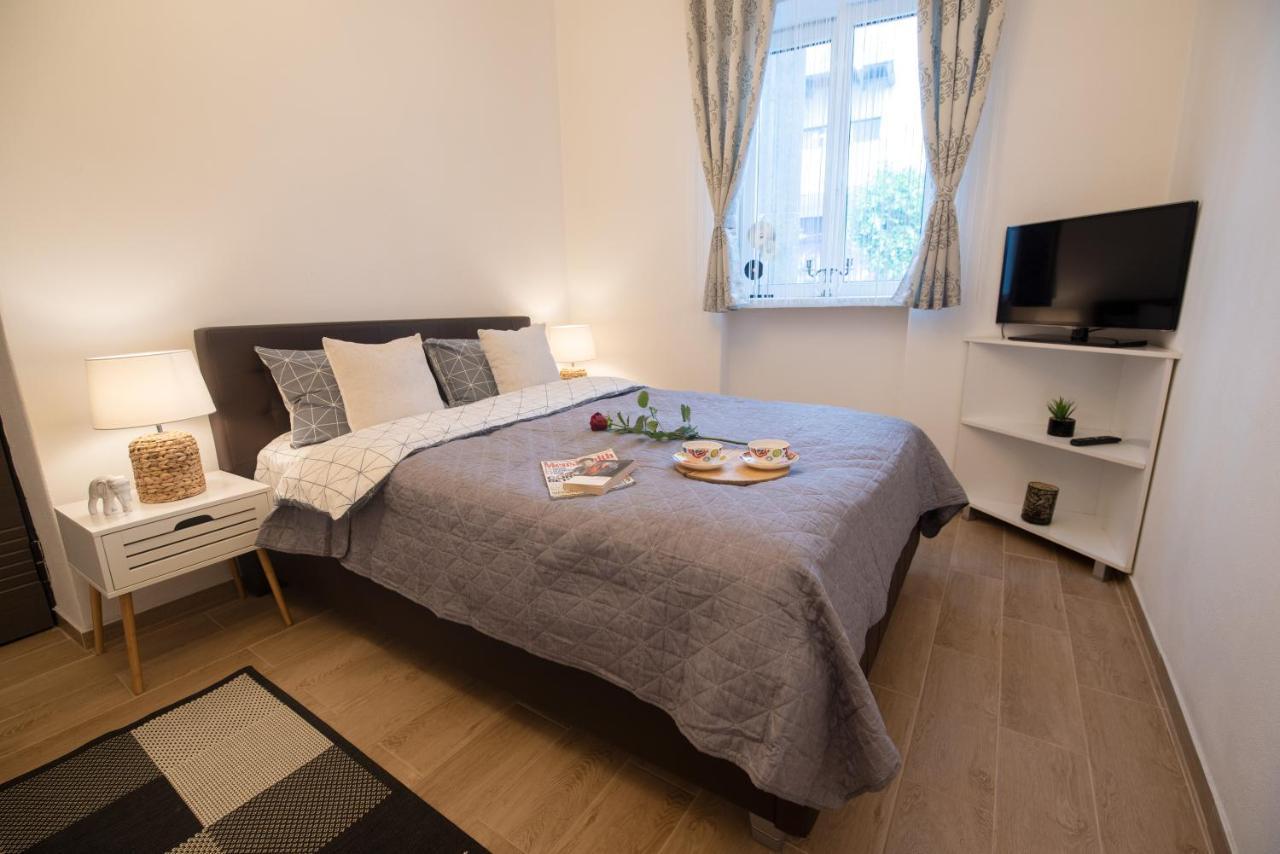 Central Bright Apartment Клуж-Напока Екстериор снимка
